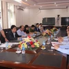 Buổi làm việc của Sở Giáo dục và Đào tạo Nghệ An với Ủy ban Nhân dân huyện Diễn Châu và các trường Trung học cơ sở Diễn Kim, trung học cơ sở Diễn Hùng. (Ảnh: Bích Huệ/TTXVN)