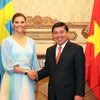 Ông Nguyễn Thành Phong, Chủ tịch Ủy ban Nhân dân Thành phố Hồ Chí Minh tiếp Công chúa kế vị Hoàng gia Thụy Điển Victoria Ingrid Alice Desiree. (Ảnh: Xuân Khu/TTXVN)