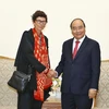 Thủ tướng Nguyễn Xuân Phúc tiếp bà Grete Lochen, Đại sứ Na Uy. (Ảnh: Thống Nhất/TTXVN)