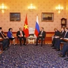 Thủ tướng Nguyễn Xuân Phúc hội đàm với Thủ tướng Dmitry Medvedev, sáng 16/5/2016, tại thủ đô Moskva, trong khuôn khổ chuyến thăm chính thức Liên bang Nga và tham dự Hội nghị cấp cao kỷ niệm 20 năm Quan hệ đối thoại ASEAN-Nga. (Ảnh: Thống Nhất/TTXVN)