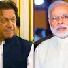 Thủ tướng Ấn Độ Narendra Modi (phải) và người đồng cấp Pakistan Imran Khan. (Nguồn: Hindustan Times)
