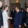 Thủ tướng Nguyễn Xuân Phúc tiếp lãnh đạo một số tập đoàn kinh tế lớn của Thụy Điển đang hoạt động tại Việt Nam. (Ảnh: Thống Nhất/TTXVN)