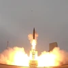 Ảnh tư liệu: Một vụ thử tên lửa của Mỹ ở bang Alaska. (Nguồn: AFP/TTXVN)