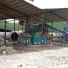 Toàn bộ dây chuyền, công nhân của nhà máy xử lý chất thải rắn thành phố Đà Lạt đã ngừng hoạt động. (Ảnh: Đặng Tuấn/TTXVN)