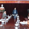 Ông Phạm Duy Hưng, Phó Chủ tịch Ủy ban Nhân dân tỉnh Bắc Kạn chỉ đạo cuộc họp. (Ảnh: Vũ Hoàng Giang/TTXVN)