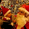 Ông già Noel và trẻ em tại quảng trường Manger, Bethlehem. (Nguồn: Reuters)