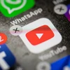 Các công ty mạng xã hội như Facebook, YouTube Instagram sẽ phải chịu sự kiểm tra giám sát chặt chẽ hơn nữa từ Ofcom. (Nguồn: Getty Images)