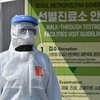 Một địa điểm xét nghiệm COVID-19 ở thủ đô Seoul, Hàn Quốc, ngày 3/4/2020. (Nguồn: AFP/TTXVN)