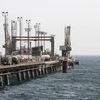Một cơ sở khai thác dầu của Iran ở đảo Khark, ngoài khơi vùng Vịnh. (Nguồn: AFP/TTXVN)