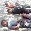 Nhóm lính đánh thuê bị lực lượng an ninh Venezuela bắt giữ. (Nguồn: Daily Mail)