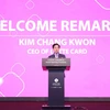 Ông Kim Chang Kwon, Tổng Giám đốc LOTTE Card, công ty mẹ của LOTTE Finance phát biểu tại buổi ra mắt ngày 25/6. (Ảnh: CTV/Vietnam+)
