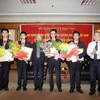Lễ đón và trao tặng bằng khen cho 4 học sinh của Đội tuyển Quốc gia Việt Nam dự thi Olympic Hóa học quốc tế năm 2013. (Nguồn:Minh Quyết-TTXVN)