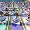 [Photo] Ấn Độ: Trình diễn yoga, cầu nguyện cho thế giới hòa bình