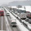 Séc: Giao thông tê liệt trầm trọng vì trận mưa tuyết lịch sử