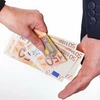Italy: 1/3 số doanh nghiệp vừa và nhỏ thừa nhận đưa hối lộ 
