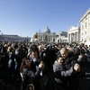 Hơn 2.000 người nhảy tango chúc mừng sinh nhật Giáo hoàng