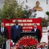 Hai vị Bộ trưởng Algeria và Đại sứ Phạm Quốc Trụ thực hiện nghi thức chào cờ tại Lễ kỷ niệm 74 năm Cách mạng Tháng Tám và Quốc khánh Việt Nam tại Algeria. (Nguồn: Tấn Đạt - TTXVN/Vietnam+).