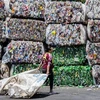 Australia tái sử dụng rác thải thủy tinh để xây đường