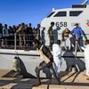 Hải quân Libya cứu hơn 200 người di cư trên biển