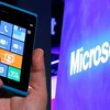 Cổ đông Nokia duyệt bán khối thiết bị cầm tay cho Microsoft
