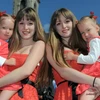 [Photo] Liên hoan các cặp sinh đôi và sinh ba tại Pháp