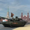 Xe tăng T14 Armata của quân đội Nga trong buổi lễ tổng duyệt trên Quảng trường Đỏ chuẩn bị cho lễ diễu binh. (Nguồn: AFP/TTXVN)