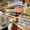 Người dân Thụy Sĩ chọn mua hàng tại một siêu thị. (Nguồn: didierruef.com)