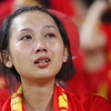 Khán giả buồn bã rời sân sau khi U19 Việt Nam thua trận