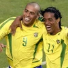 Ronaldinho và Ronaldo sẽ không tới Việt Nam? (Ảnh: Getty)