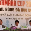 Phó Chủ tịch VFF Nguyễn Xuân Gụ (giữa) tại cuộc họp báo của Yamaha. (Ảnh: Đăng Huỳnh/Vietnam+)