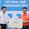 Tay golf Nguyễn Văn Quế đã thực hiện thành công cú đánh ghi điểm hole-in-one tại giải golf FLC Faros Golf Tournament 2017. (Ảnh: Ban tổ chức cung cấp)