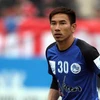 Thủ thành Thanh Thắng của Thanh Hóa đã mắc một “sai lầm thế kỷ” khi chuyền bóng thẳng vào chân tiền đạo Dyachenko bên phía Than Quảng Ninh trong trận thua 3-4 vào tối qua (23/10).