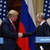 Tổng thống Nga Vladimir Putin (phải) và Tổng thống Mỹ Donald Trump tại Hội nghị thượng đỉnh ở Helsinki, Phần Lan ngày 16/7/2018. Ảnh: AFP/ TTXVN
