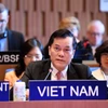 Thứ trưởng Bộ Ngoại giao Hà Kim Ngọc, Chủ tịch Ủy ban Quốc gia UNESCO Việt Nam phát biểu tại Phiên khai mạc Kỳ họp lần thứ 219 Hội đồng Chấp hành UNESCO. (Ảnh: TTXVN phát)