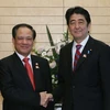Tổng thư ký ASEAN Lê Lương Minh gặp Thủ tướng Nhật Bản Shinzo Abe tại Tokyo. (Nguồn: Văn phòng Thủ tướng Nhật Bản)