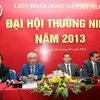 Ông Lê Hùng Dũng, quyền Chủ tịch Liên đoàn bóng đá Việt Nam trả lời câu hỏi phóng viên trong buổi họp báo sau đại hội. (Ảnh: Quốc Khánh/TTXVN)