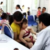 Dịch sởi ở Hà Nội: "Giảm nhiệt" nhưng không thể chủ quan