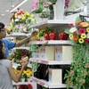 Sôi động giảm giá khuyến mại nhân Ngày Phụ nữ Việt Nam