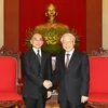 Lãnh đạo gửi Điện mừng Quốc khánh Vương quốc Campuchia