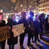Mỹ: Biểu tình phản đối các vụ giết hại người da màu biến thành bạo lực
