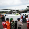 Tìm thấy “hai mảnh lớn” của máy bay QZ8501 bị rơi xuống biển