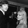 Người vợ đầu của huyền thoại âm nhạc John Lennon qua đời