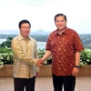 Phó Thủ tướng kiêm Bộ trưởng Ngoại giao Thái Lan Tanasak Patimapragorn đón Phó Thủ tướng, Bộ trưởng Ngoại giao Phạm Bình Minh. (Ảnh : TTXVN phát)