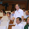 Đại biểu Quốc hội tỉnh Hải Dương Lê Đình Khanh phát biểu ý kiến. (Ảnh: Doãn Tấn/TTXVN)