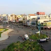 Ngã tư Đại lộ Đồng Khởi và đường Nguyễn Đình Chiểu, thành phố Bến Tre. (Ảnh: Vũ Sinh/TTXVN)