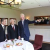 Tổng Bí thư Nguyễn Phú Trọng thăm gia đình Cựu Tổng thống Hoa Kỳ Bill Clinton ở ngoại ô thành phố New York, Hoa Kỳ. (Ảnh: Trí Dũng/TTXVN)