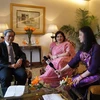Đại sứ Việt Nam tại Ấn Độ Tôn Sinh Thành và Đại sứ Ấn Độ tại Việt Nam Preeti Saran trả lời phỏng vấn phóng viên TTXVN tại New Delhi về quan hệ Việt-Ấn. (Ảnh: Đăng Chính/TTXVN)