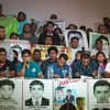 Người thân của 43 sinh viên mất tích tại một cuộc họp báo của các chuyên gia IACHR về tiến trình điều tra vụ án ở thủ đô Mexico City ngày 6/9. (Nguồn: AFP/TTXVN)