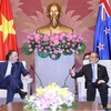 Chủ tịch Quốc hội Nguyễn Sinh Hùng tiếp Thủ tướng New Zealand John Key sang thăm chính thức Việt Nam. (Ảnh: An Đăng/TTXVN)