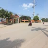 Đường giao thông nông thôn khang trang sạch đẹp tại xã Hạ Mỗ, huyện Đan Phương, Hà Nội. (Ảnh: Vũ Sinh/TTXVN)